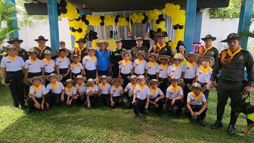 La Policía graduó 25 carabineritos de la etnia Zenú en Córdoba