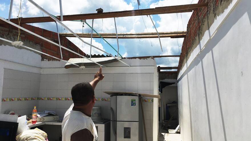 'Fueron los segundos más horribles de nuestras vidas': damnificados del vendaval