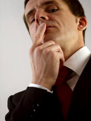 Soberbia política inunda campaña | Columna de Orlando Caballero Díaz