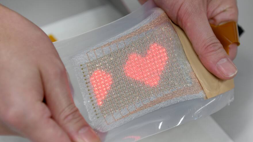 Un japonés inventa una pantalla de LED comparable a una segunda piel