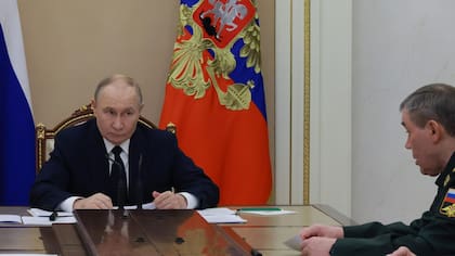 Pese a diálogos para un acuerdo de paz, Putin habla de “liberación” del Donbás: “Va de acuerdo con el plan”