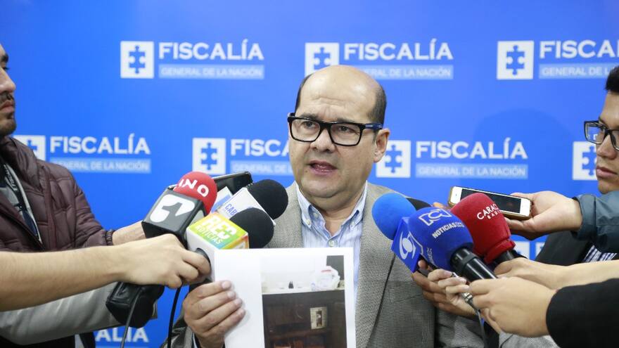 Fiscalía halla tarro de cianuro en casa de familia Pizano