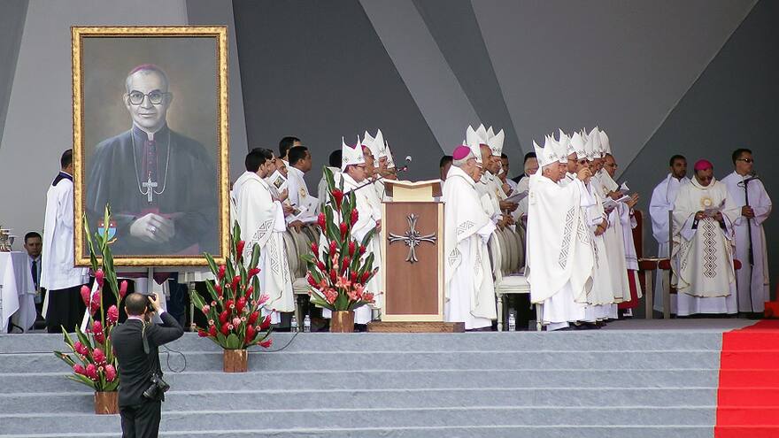 Francisco beatificó a los dos religiosos colombianos