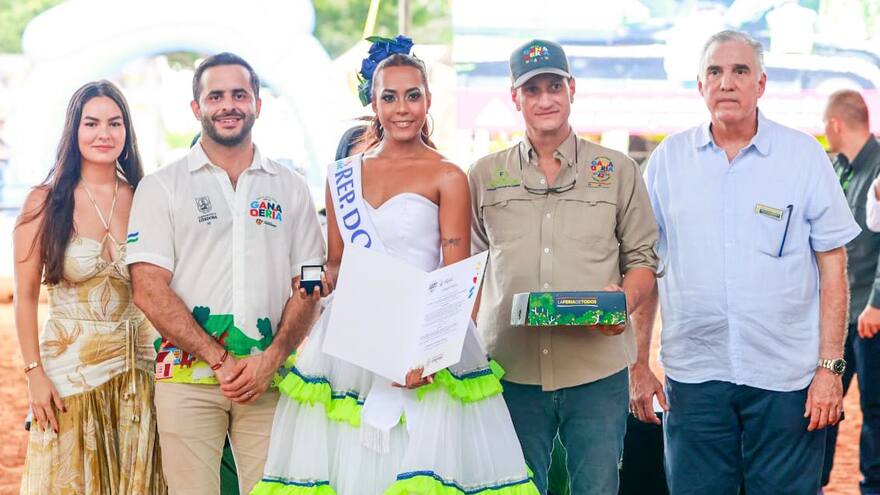 Córdoba: las candidatas del Reinado de la Ganadería engalanaron el Coliseo de Ferias
