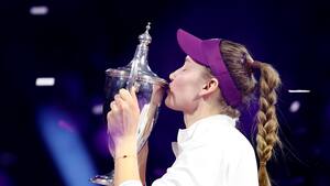 Elena Rybakina vence a Aryna Sabalenka y es la nueva ‘maestra’ del tenis