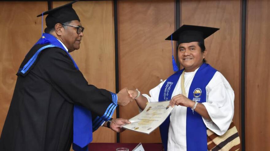 Secretario de educación de los Kogui se tituló magister en Ciencias Naturales