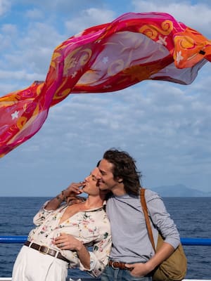 Parthenope: Un viaje a través de la belleza, la seducción y la alienación