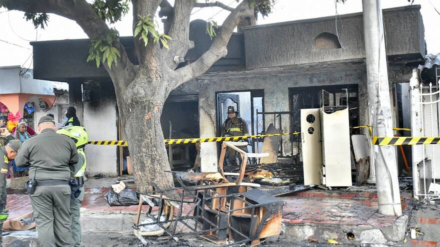 Un niño y un adulto perdieron la vida en voraz incendio de Las Palmas