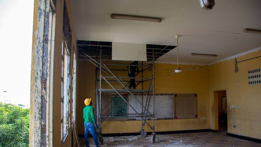 Distrito invertirá $7.000 millones para mejorar infraestructura de colegios