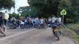 Bloqueo en La Guajira: campesinos exigen soluciones al mal estado de las vías terciarias