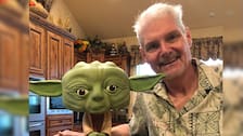 Murió Tom Kane, actor de doblaje de Star Wars y Las Chicas Superpoderosas