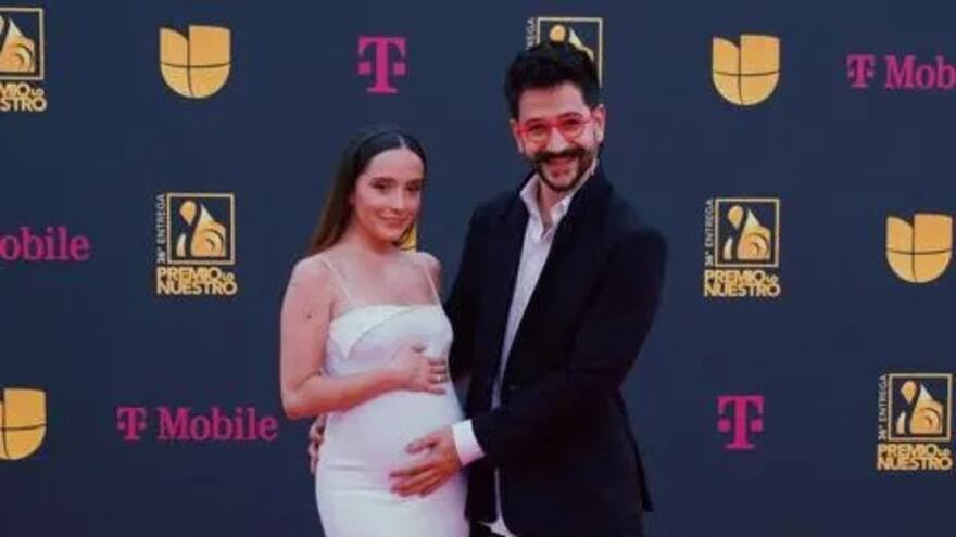 Camilo y Evaluna mostraron su embarazo en Permios Lo Nuestro 2024