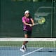 Practicar tenis podría alargar su vida casi una década, según la ciencia