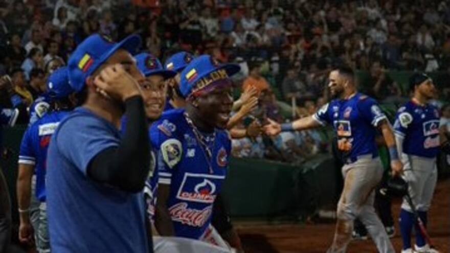 Caimanes 5, Leones de Yucatán 3: debut triunfal en la Champions League