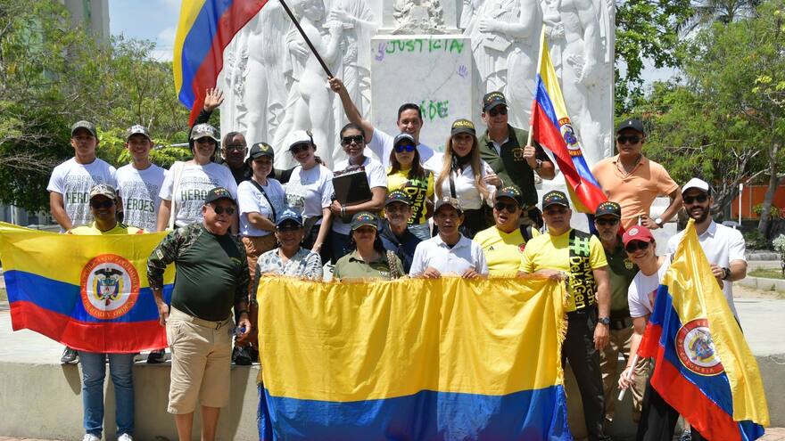 Realizan manifestación en apoyo a las fuerzas militares en Barranquilla