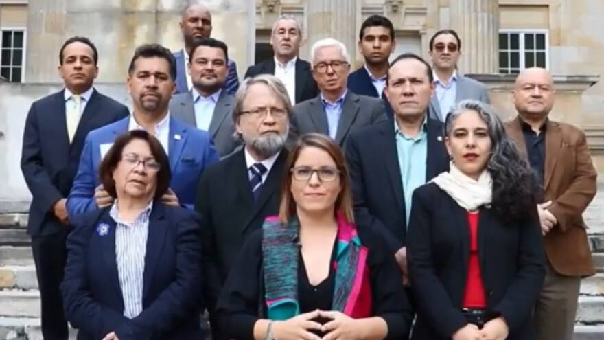 Alternativos insistirán en reducir el salario a los congresistas