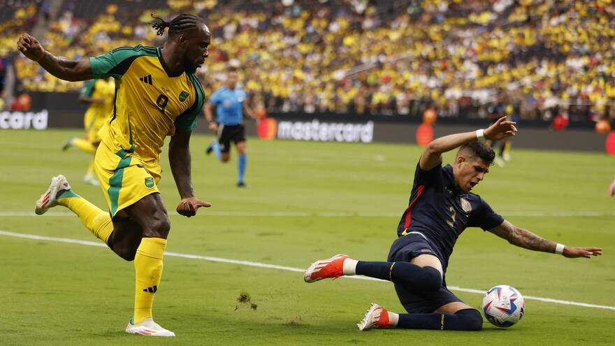 Ecuador resucita en la Copa América venciendo 3-1 a una dura Jamaica