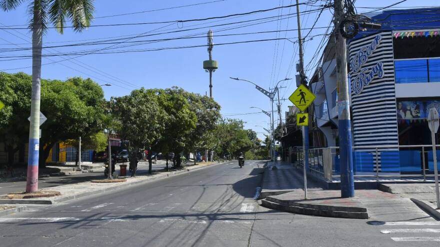 Lanzan granada de aturdimiento en establecimiento comercial de la carrera 8