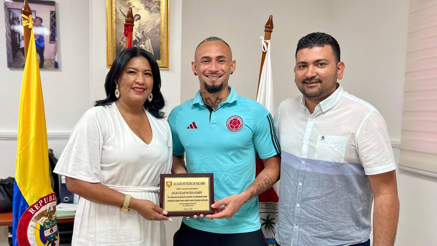 Entregan reconocimiento a deportista profesional de Malambo