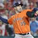 Los Astros vencen 3-2 a los Filis y están a un juego de ganar la Serie Mundial