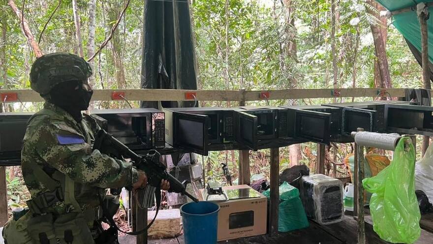 Fuerzas Militares destruyen el “megalaboratorio” de cocaína de las disidencias en Putumayo