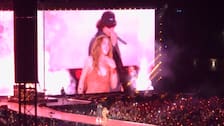 Video: así fue la presentación de Shakira y Beéle cantando ‘Hips Don’t Lie’ en México