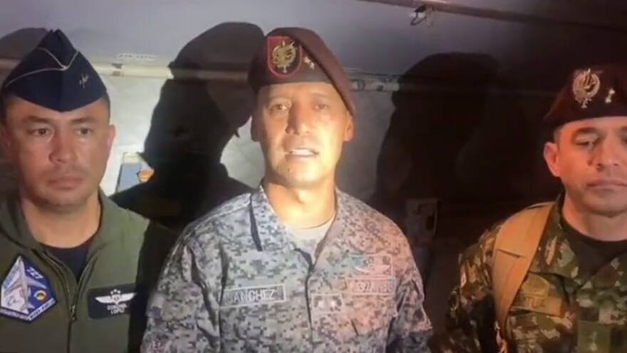 Niños rescatados en la selva: el general Pedro Sánchez será padrino de Cristin, la menor de los hermanos