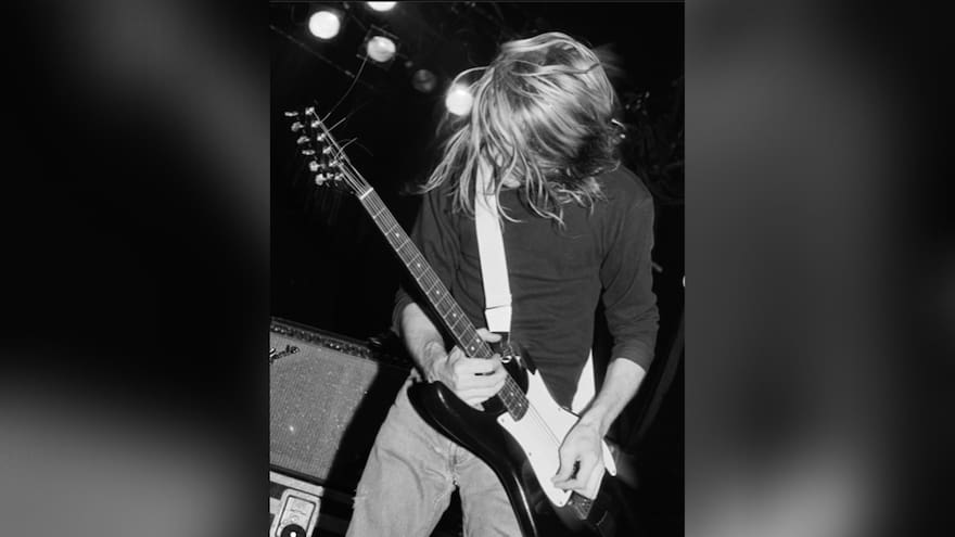 Subastarán guitarra de Kurt Cobain y otros objetos de Eddie Van Halen, Elvis Presley y Freddie Mercury