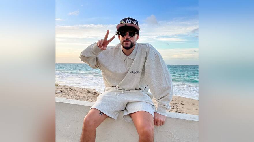 Bad Bunny sufrió un incidente en medio de un concierto: ¿Qué le pasó?