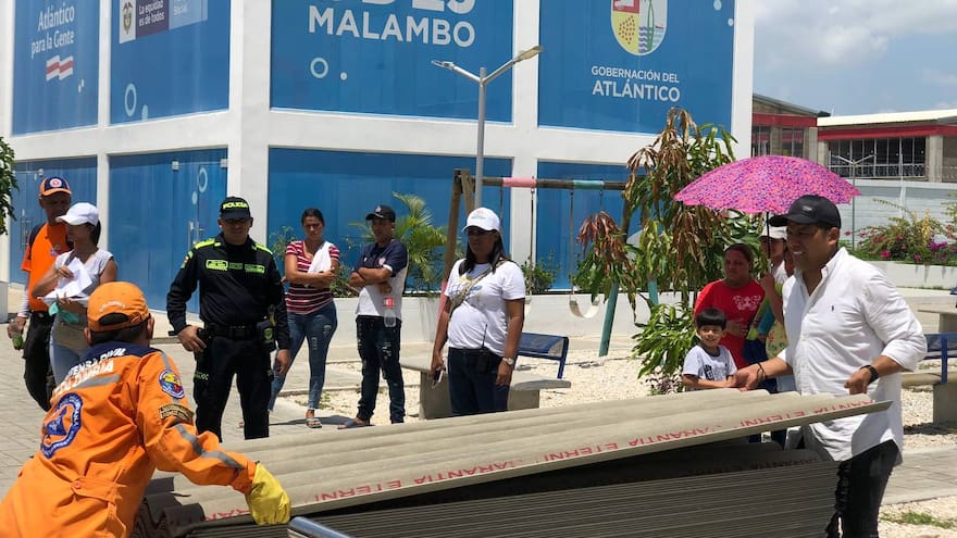 Alcaldía de Malambo entrega ayudas a damnificados por lluvias