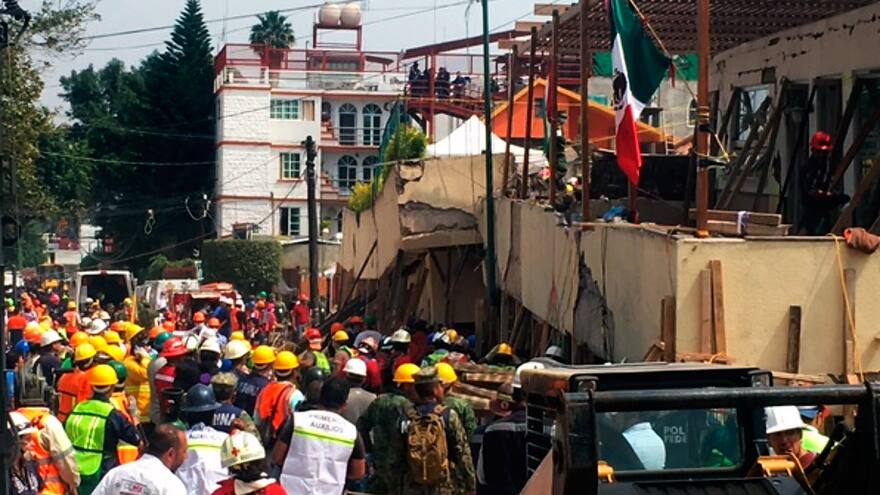 Descartan que haya niña atrapada con vida bajo escombros de escuela en México