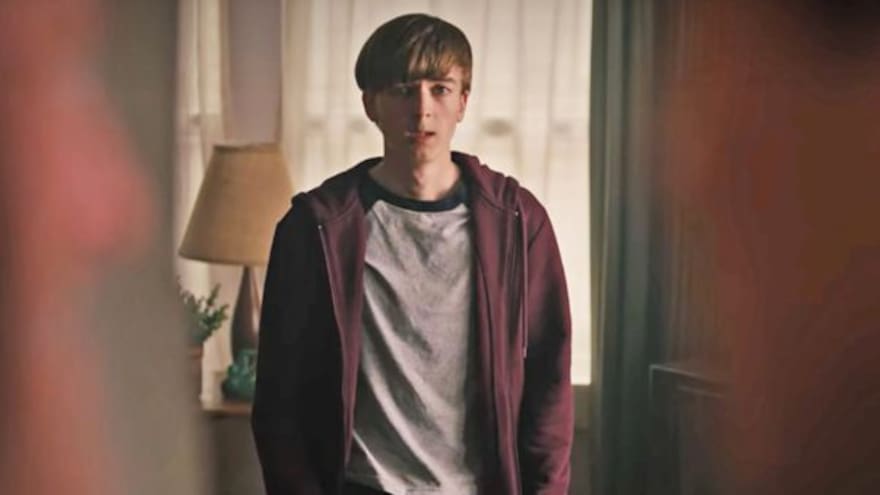 Actor de Riverdale, condenado a cadena perpetua tras asesinar a su madre