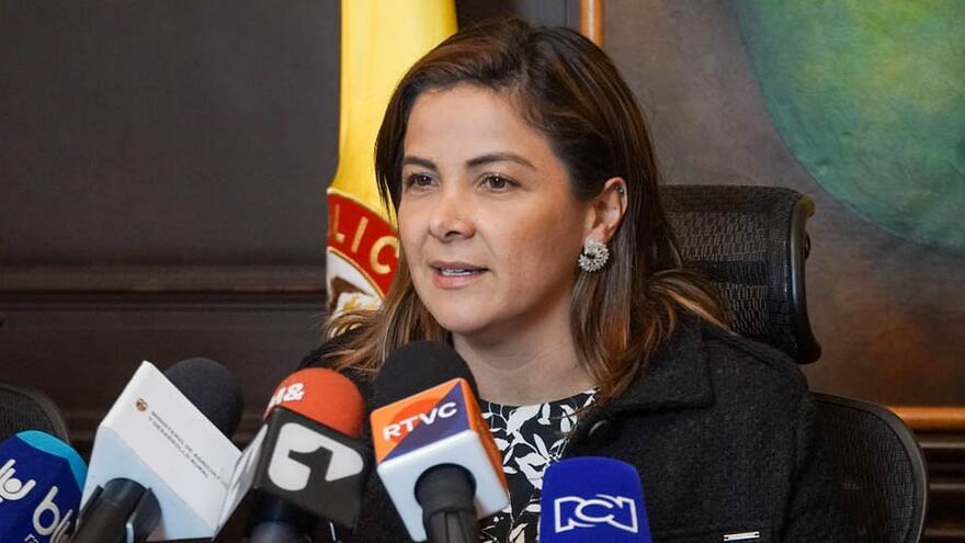 Los ministros fueron quienes ofrecieron sus renuncias protocolarias a Gustavo Petro, según la ministra de Agricultura