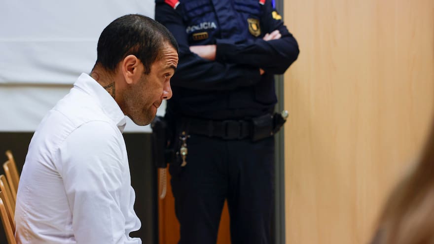 Dani Alves pagó el millón de euros de su fianza para quedar en libertad