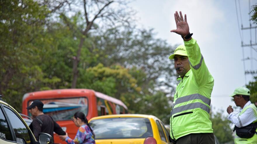 Más de 100 orientadores de movilidad inician labores en las vías de B/quilla
