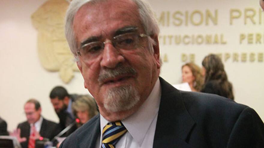 Germán Navas Talero critica el acuerdo de Petro de 'no expropiar'