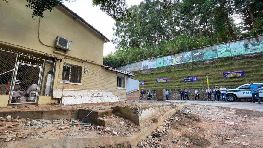 Derriban la casa museo de Pablo Escobar en Medellín