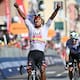 Jhonatan Narváez regala a Ecuador el triplete del Giro; Eulalio sigue de rosa
