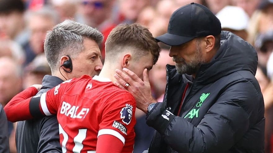 Compañero de Luis Díaz en el Liverpool se perderá el resto de la temporada