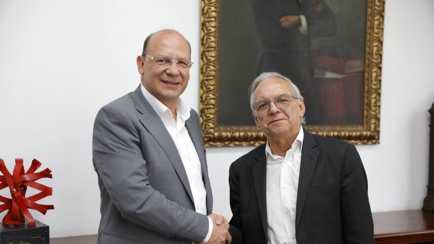 Germán Ávila Plazas asume la presidencia del Grupo Bicentenario de Colombia