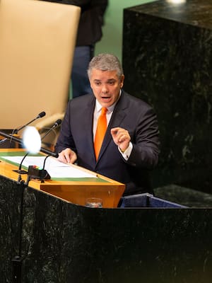 Senador Iván Duque VS presidente Iván Duque| Columna de Néstor Rosanía