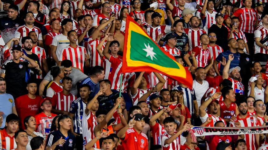 Revendedores buscan hacerse su ‘agosto’ con boletas para final de Junior