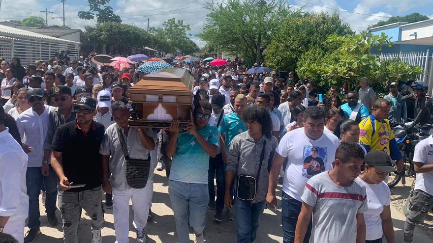 Magdalena: sepelio del periodista Leiner Montero Ortega en Fundación con champeta