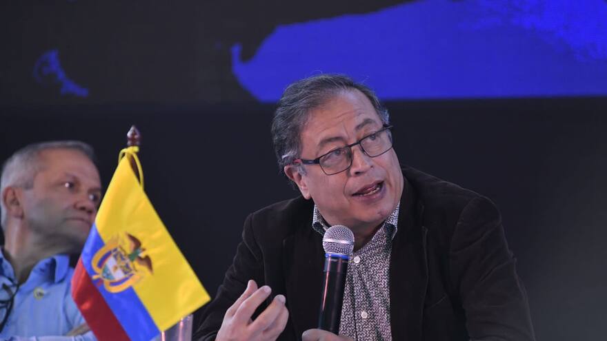 Presidente Petro afirma que puntos de Drogas La Rebaja pueden ser parte de los Centro de Atención Primaria