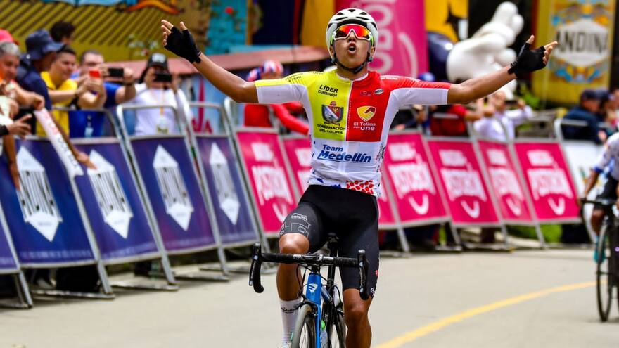 Aldemar Reyes atacó a Bustamante y recuperó el liderato