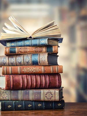 Cultismos y Faulkner y Hemingway | Columna de Enrique Dávila Martínez