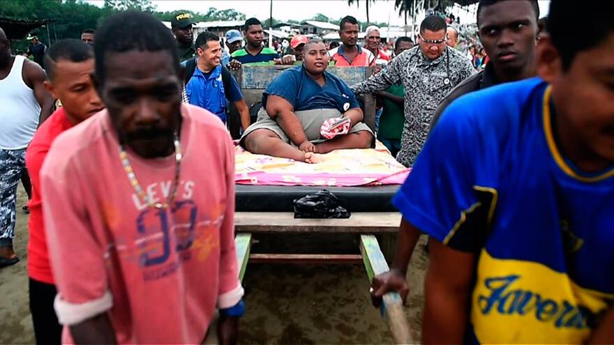 En video | Así fue el traslado para salvar la vida de un joven de 400 kilos