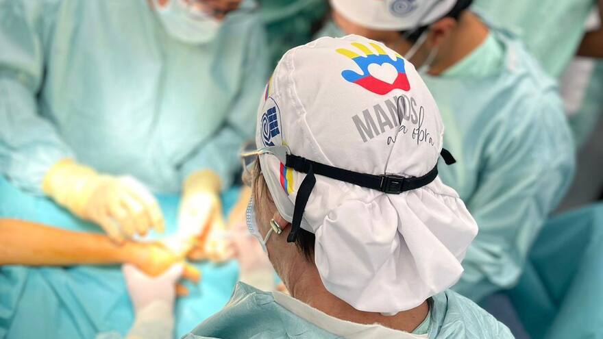 Crean iniciativa para niños con enfermedades congénitas en sus manos