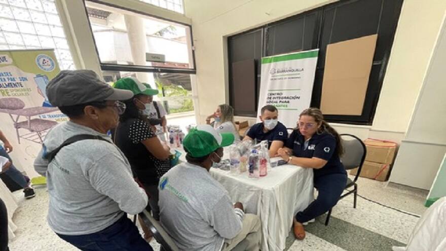 Más de 700 beneficiados en feria para recicladores