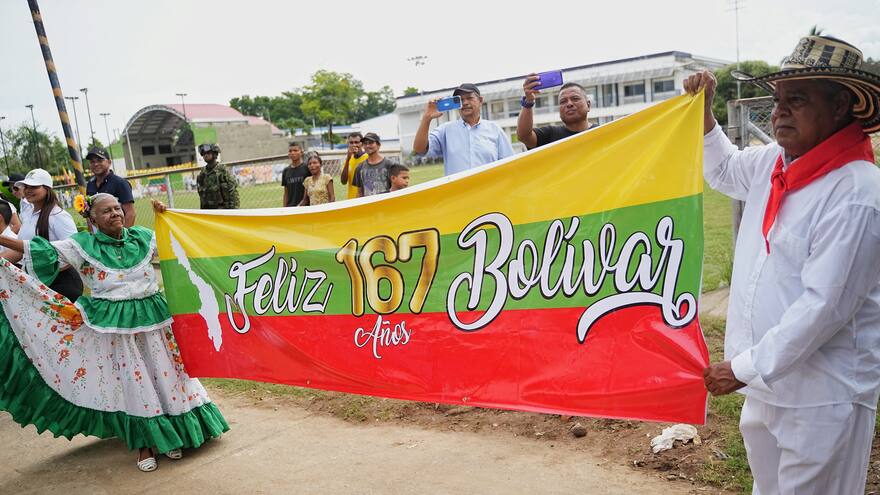 Gobernador de Bolívar celebra el aniversario 167 del departamento en el municipio de Cantagallo